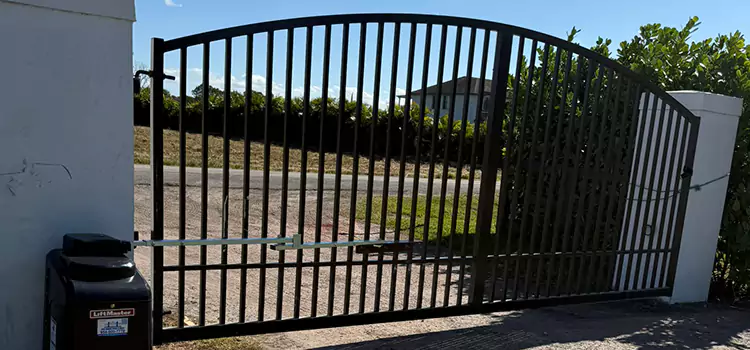 Driveway Fence Repair St. Charles
